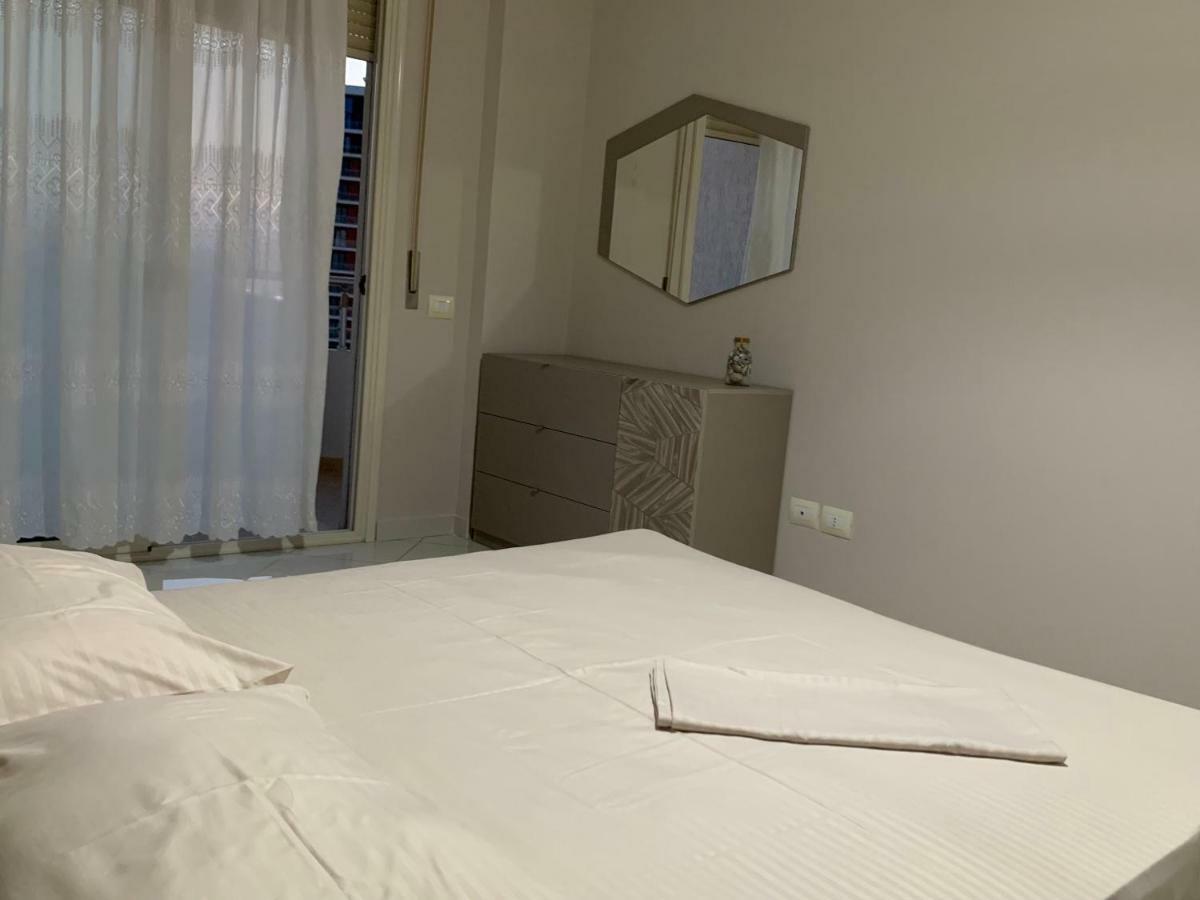 Pearl Seaview Apartment Vlorë Eksteriør billede